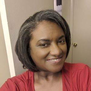 Meet your Posher, Deborah